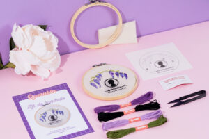 Kit de bordado “Los Bridgerton”